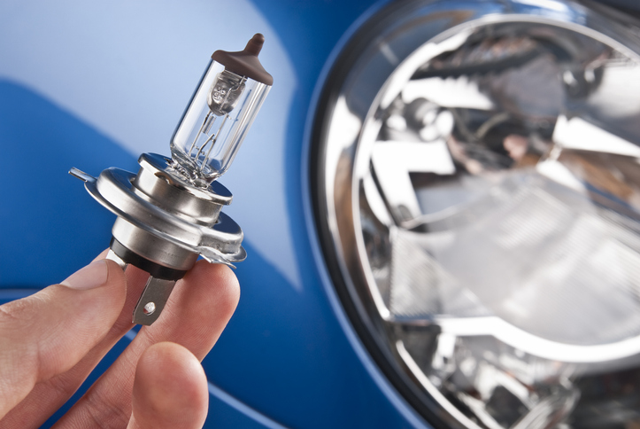 Auto-Glühbirne wechseln leichtgemacht: DIY-Anleitung für Laien