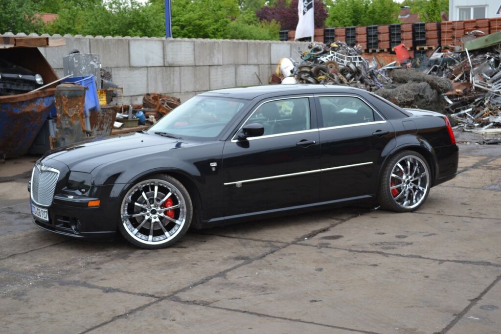 Chrysler 300C SRT8